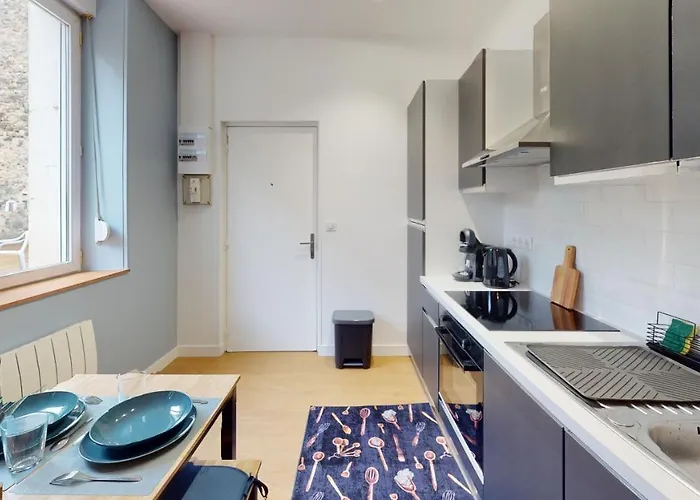 A L'abri Du Tumulte De La Lejlighed Charleville-Mézières